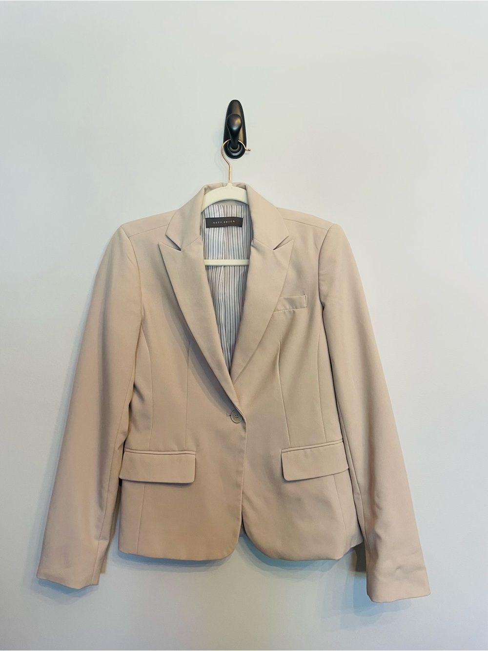 Suzy Shier Beige Women’s Blazer - Picture 2 of 11